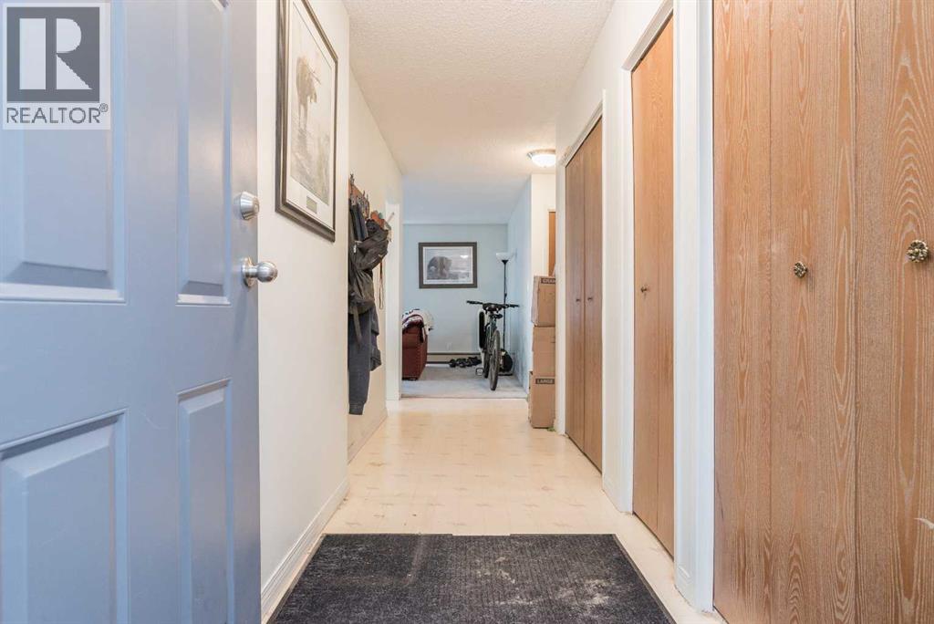 1212, 7201 Poplar Drive