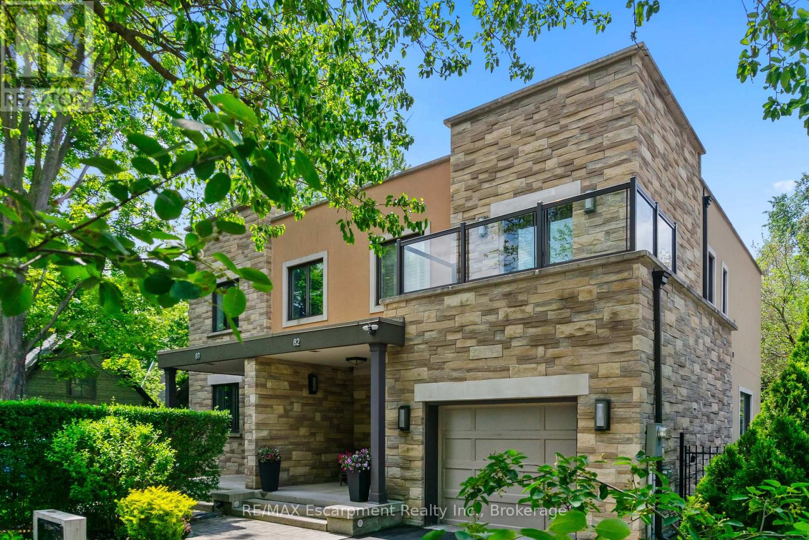 82 BRANT STREET