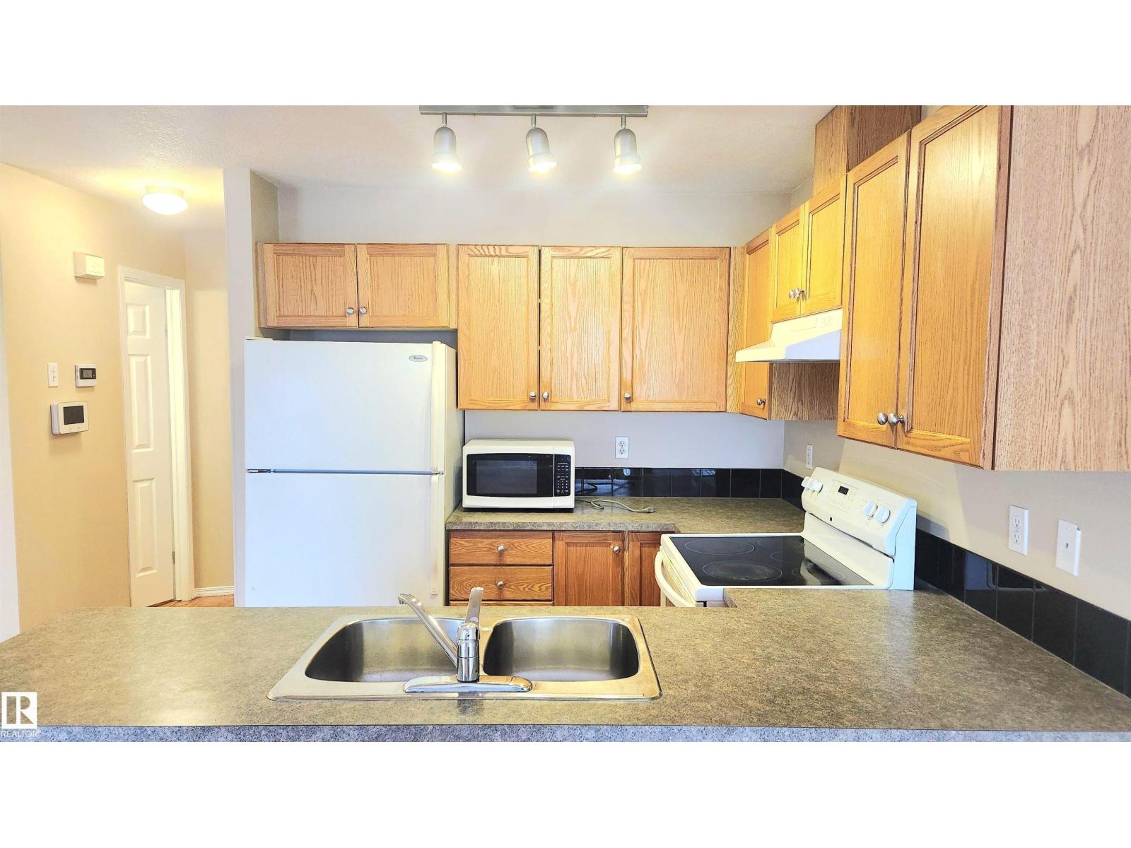 #181 230 EDWARDS DR SW