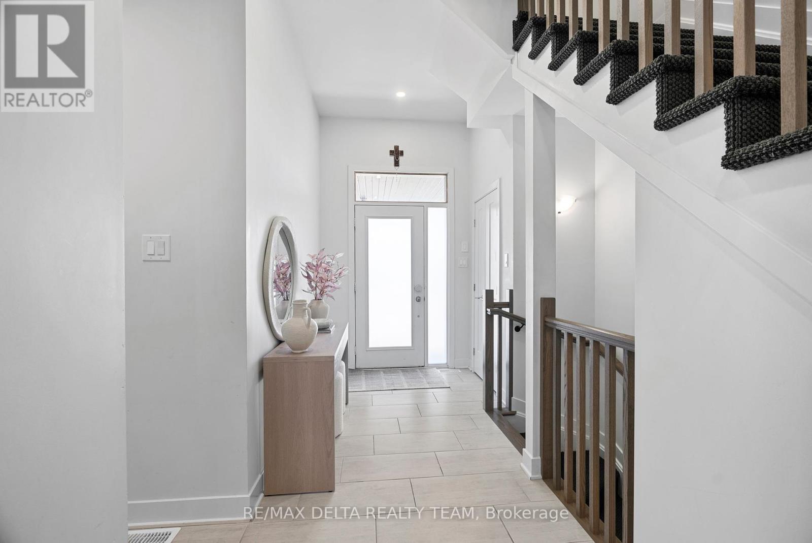 478 TRIDENT MEWS