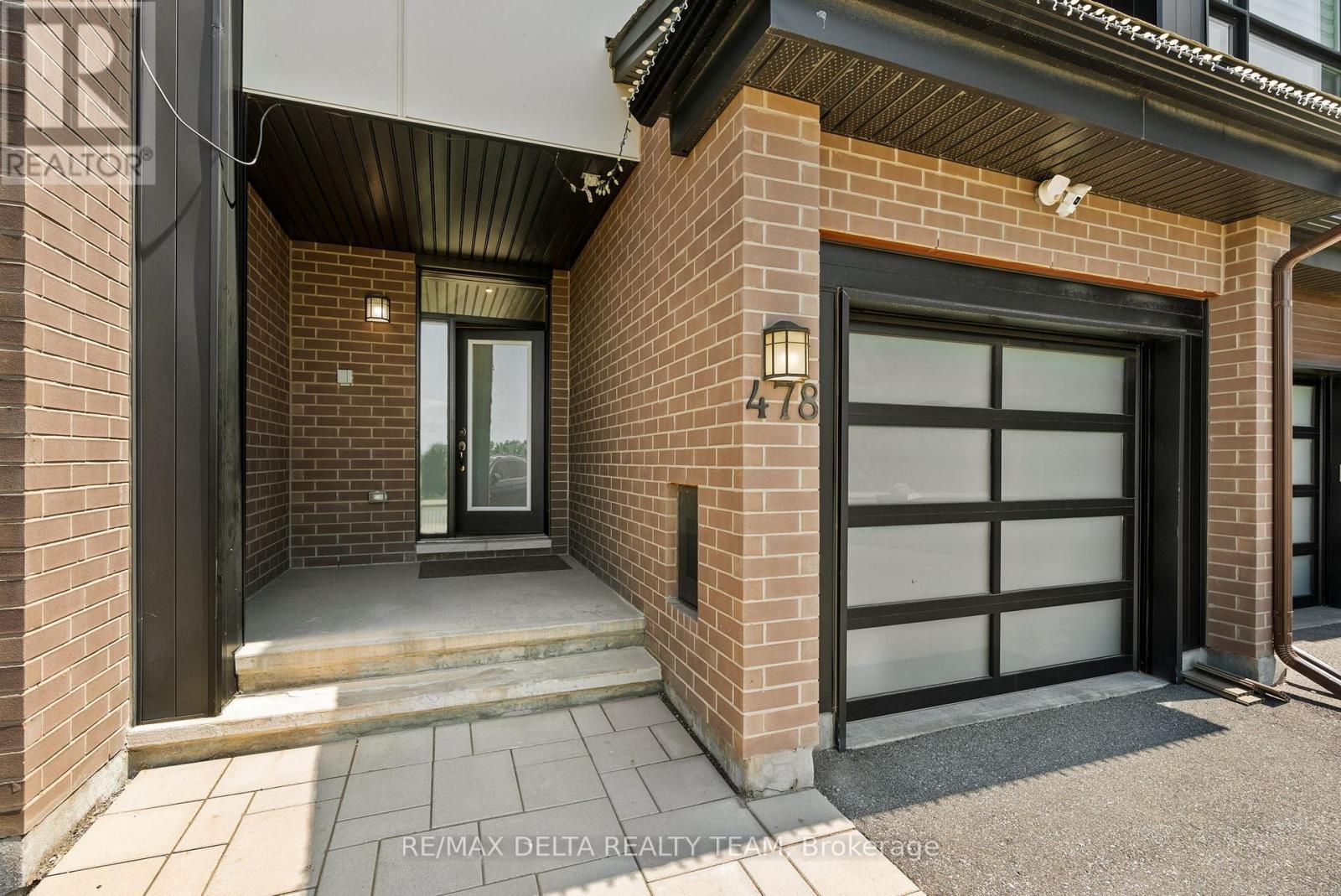 478 TRIDENT MEWS