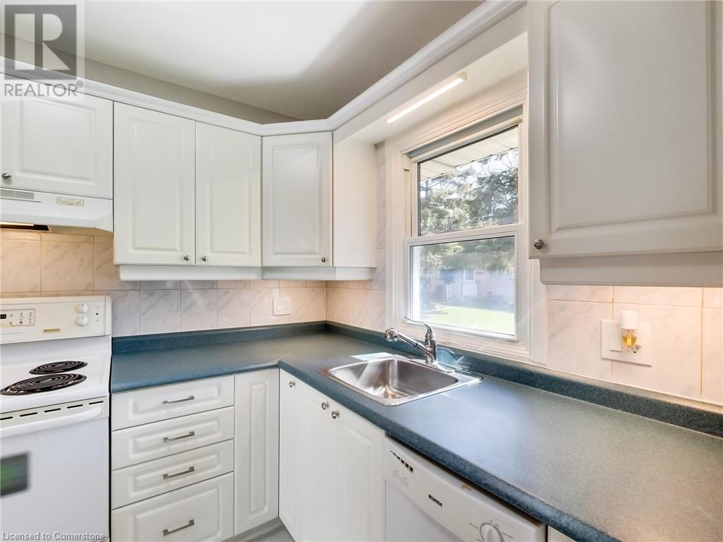 153 LIMERIDGE Road W Unit# 16
