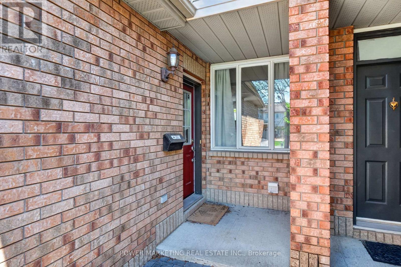 1493 LYNX CRESCENT