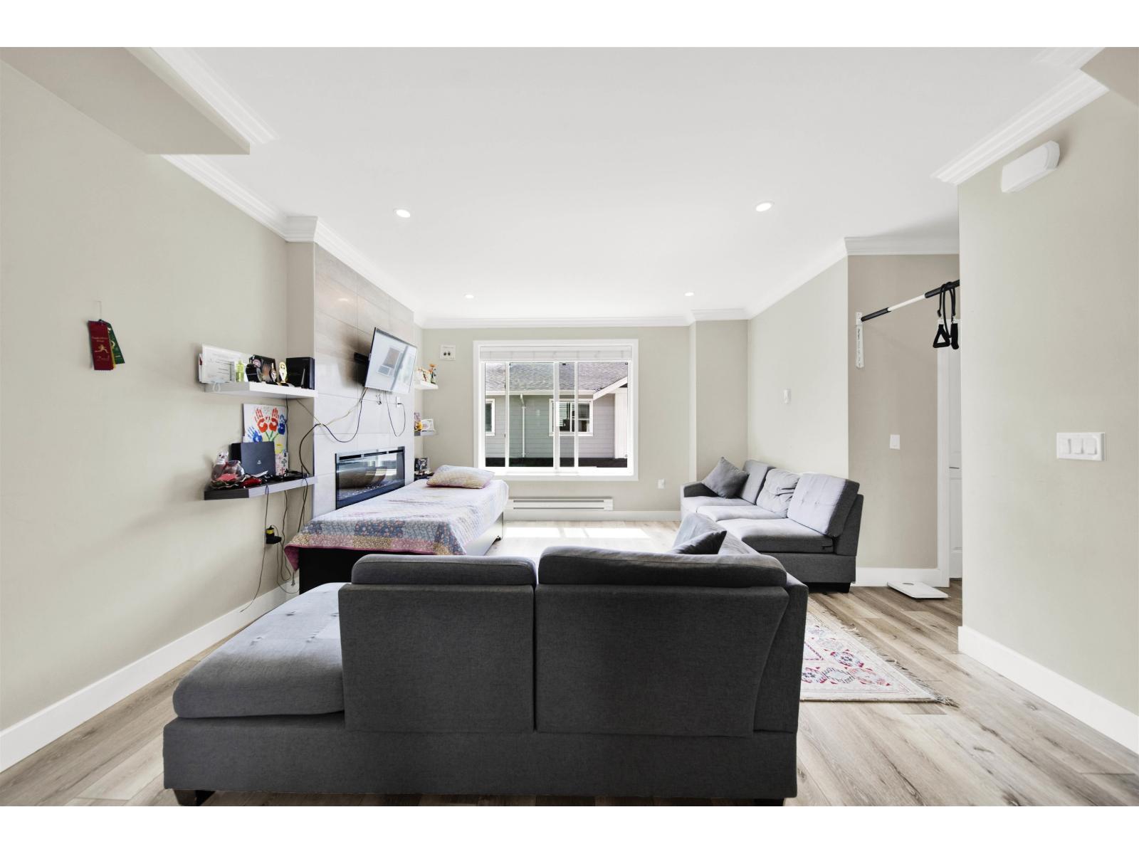 7 31548 UPPER MACLURE ROAD