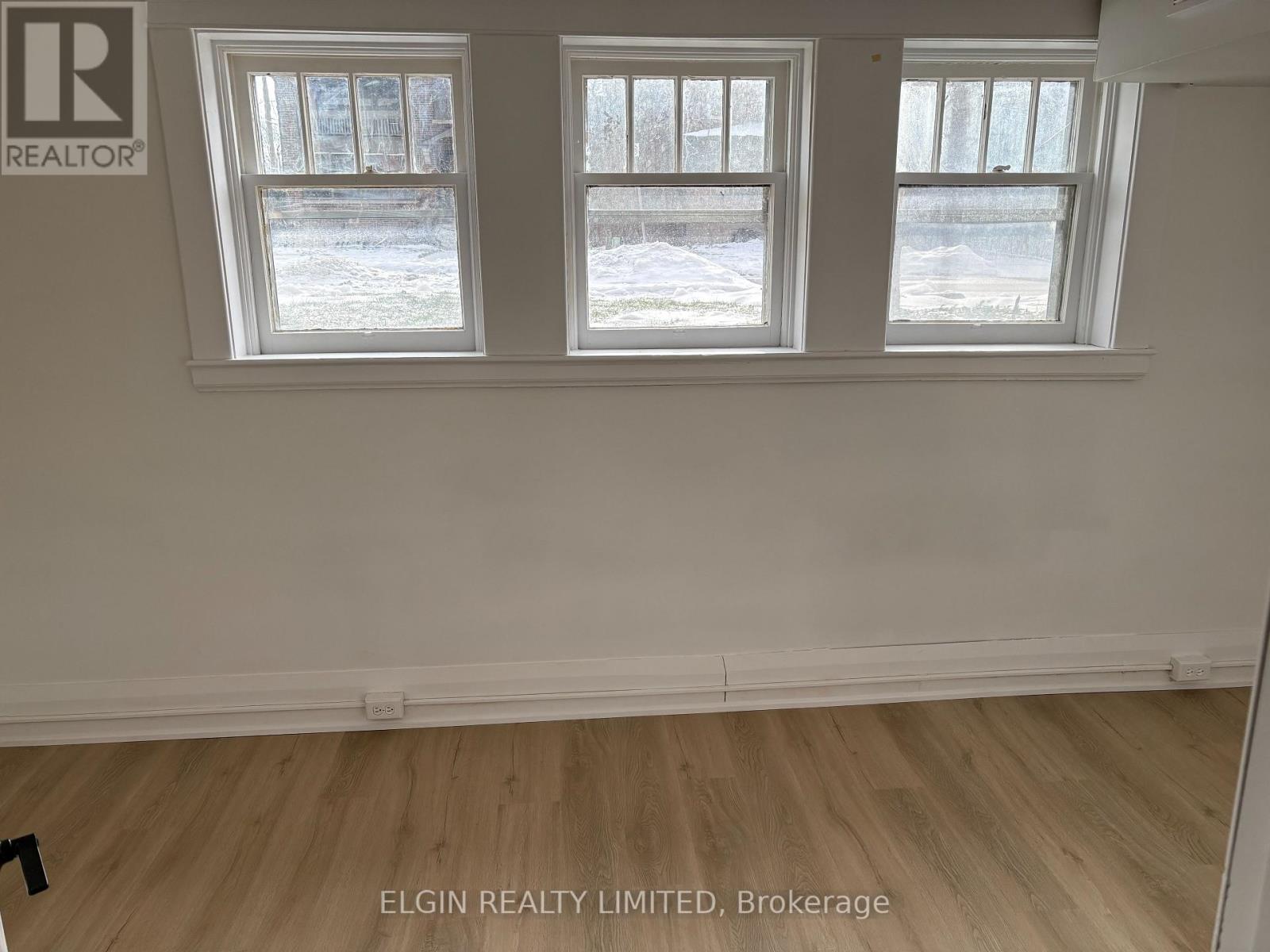 1 - 116 ELMWOOD AVENUE E