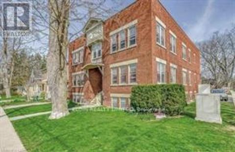 1 - 116 ELMWOOD AVENUE E London South (South F) ON N6C1J5