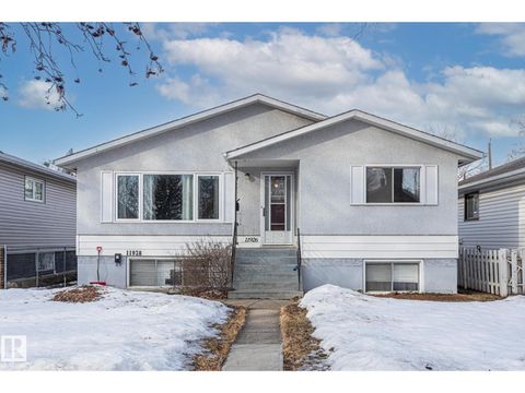 11926/11928 56 ST NW Edmonton AB T5W3S9
