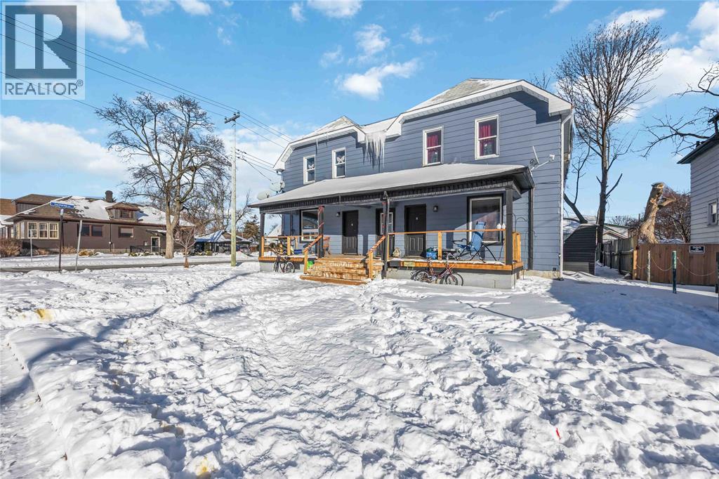 218-220 Mitton STREET South