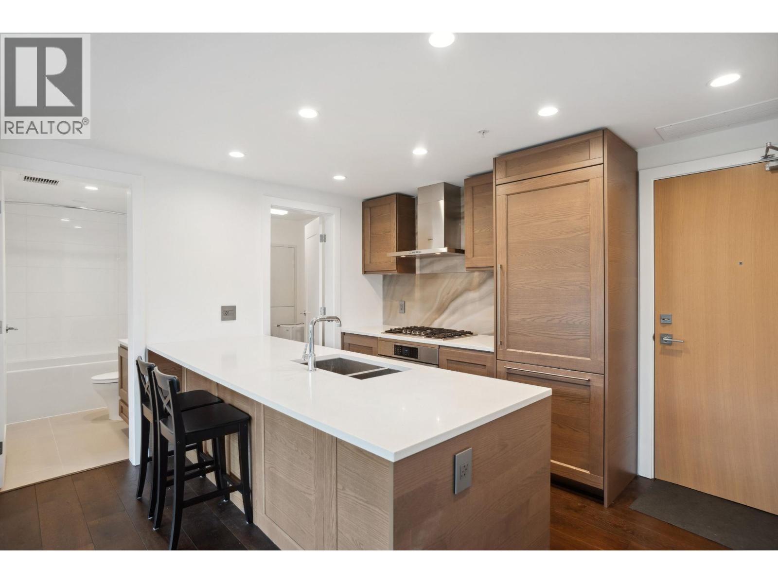 1604 5629 BIRNEY AVENUE