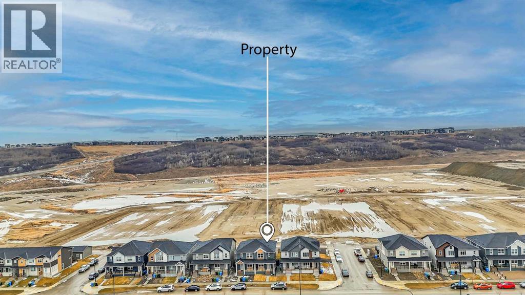 667 Wolf Willow Boulevard SE