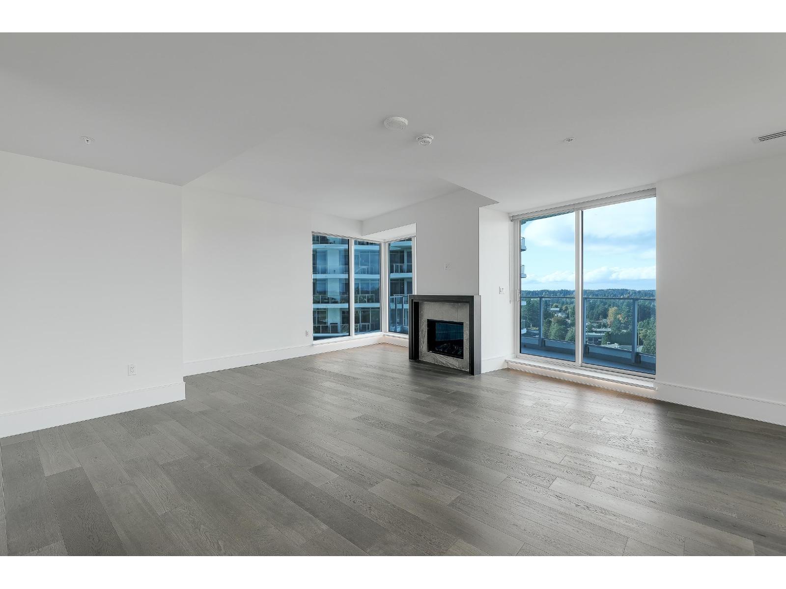 1401 1501 FOSTER STREET