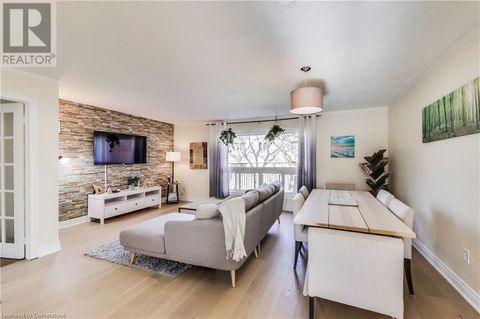 98 FALCONER Drive Unit# 72 Mississauga ON L5N1Y2