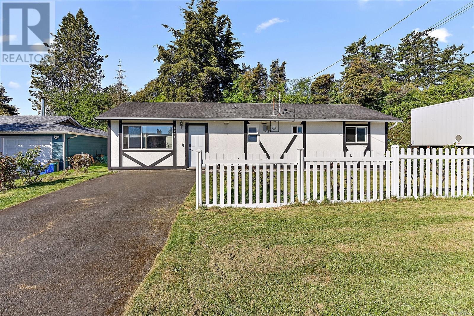 8046 Lochside