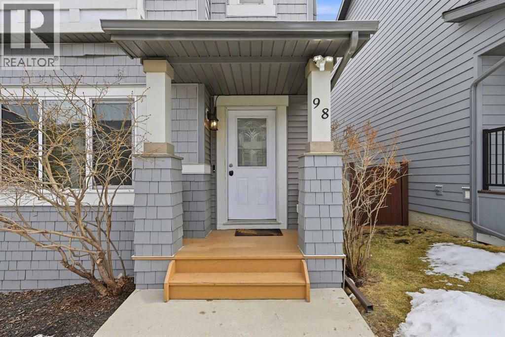 98 Panatella Hill NW