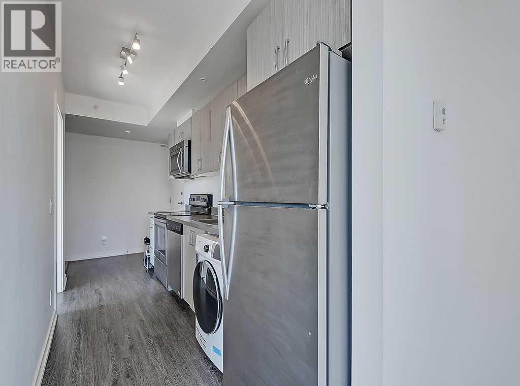 912, 450 8 Avenue SE