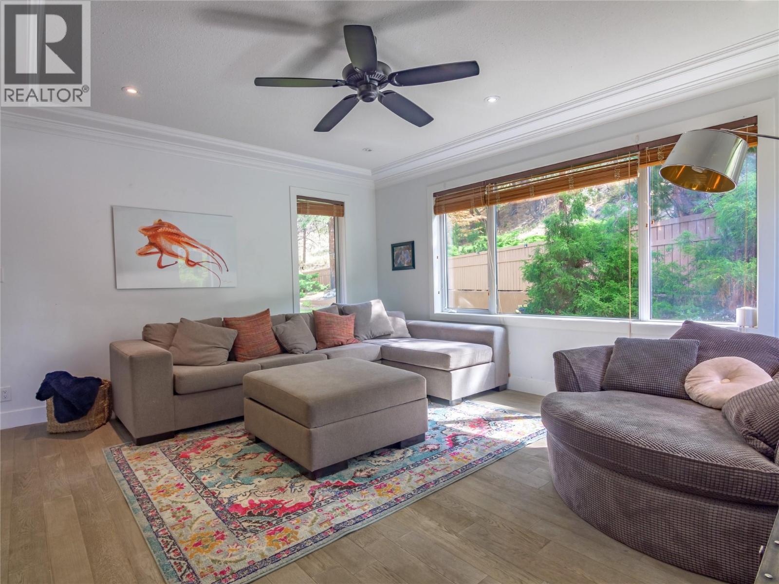 3948 Valleyview Road