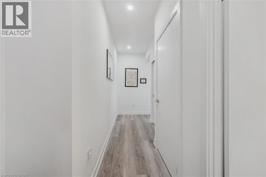 15 WELLINGTON Street S Unit# 909