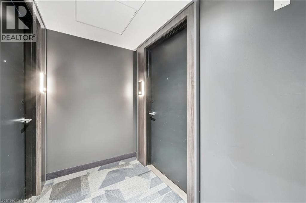 15 WELLINGTON Street S Unit# 909