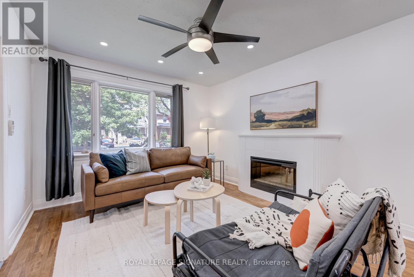 33 ASH CRESCENT