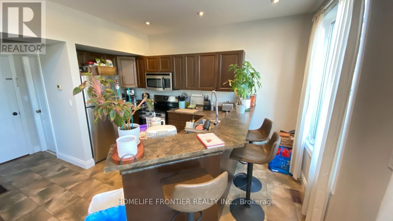 103 - 3545 LAKE SHORE BOULEVARD W