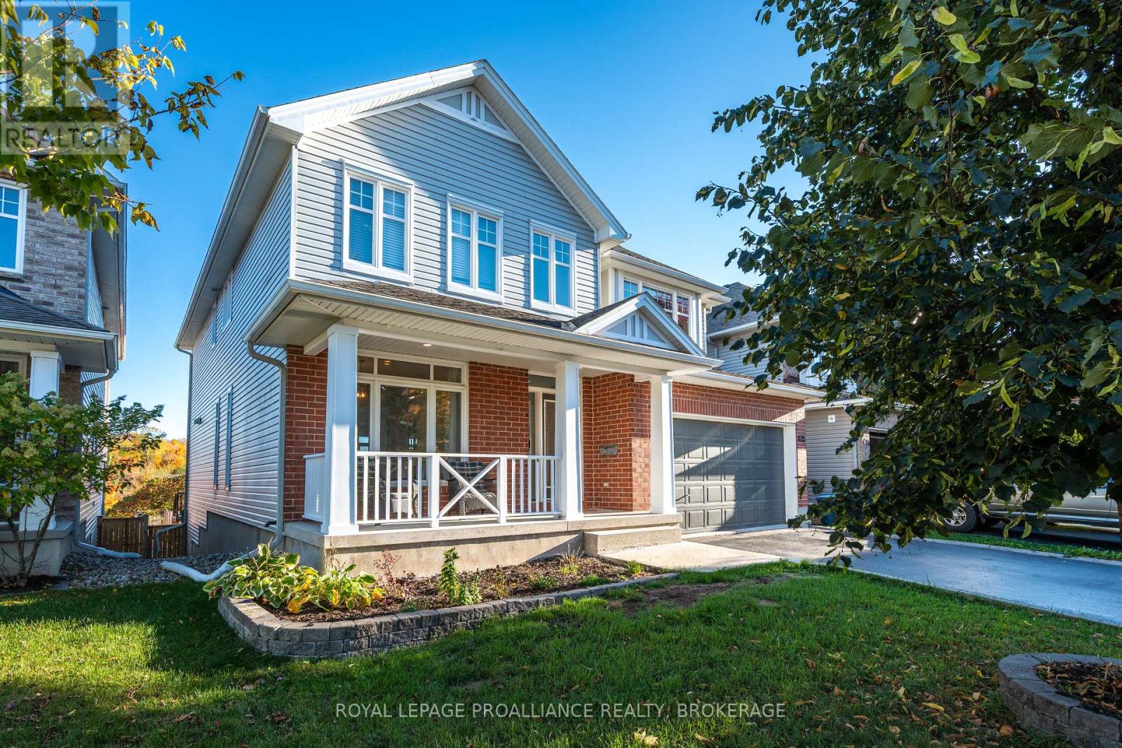 675 FIELDSTONE DRIVE
