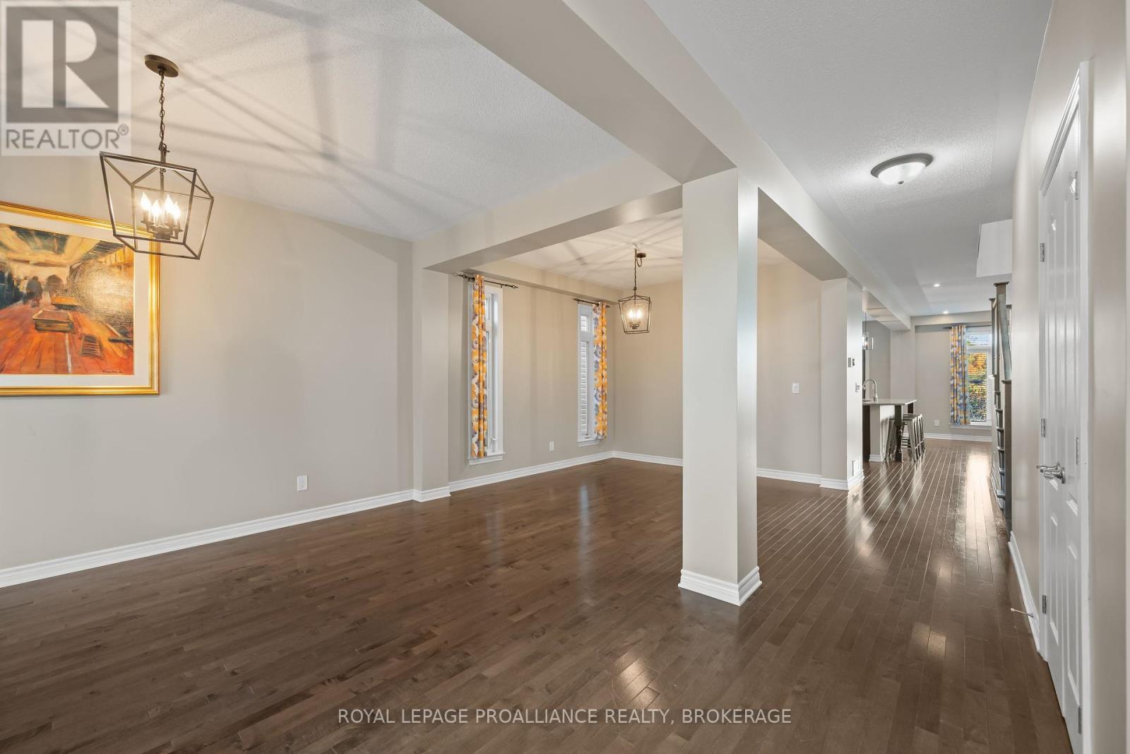 675 FIELDSTONE DRIVE