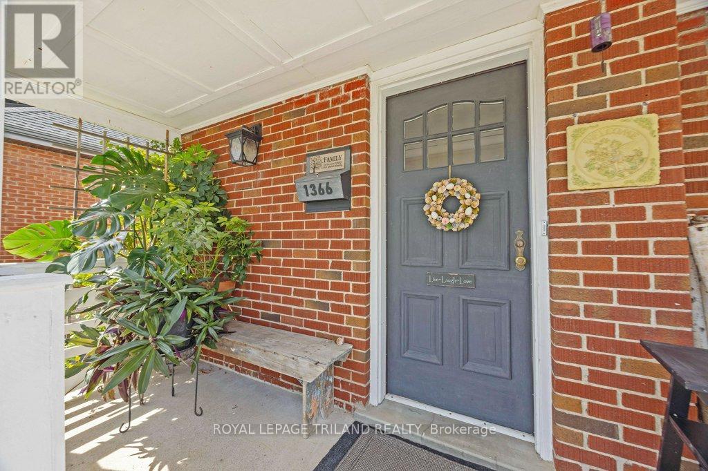 1366 LANGMUIR AVENUE