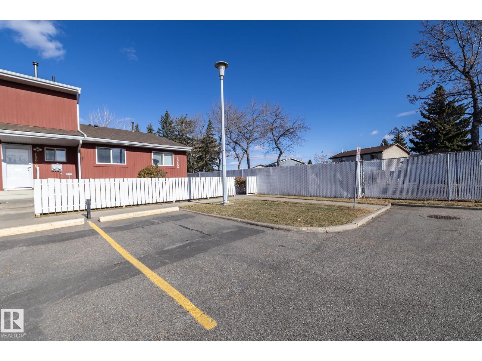 10656 BEAUMARIS RD NW