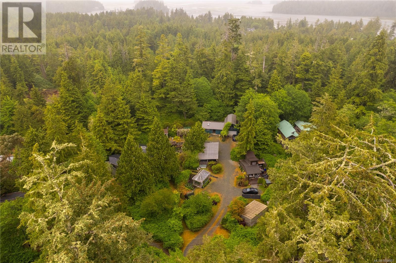 1364 Chesterman Beach Rd
