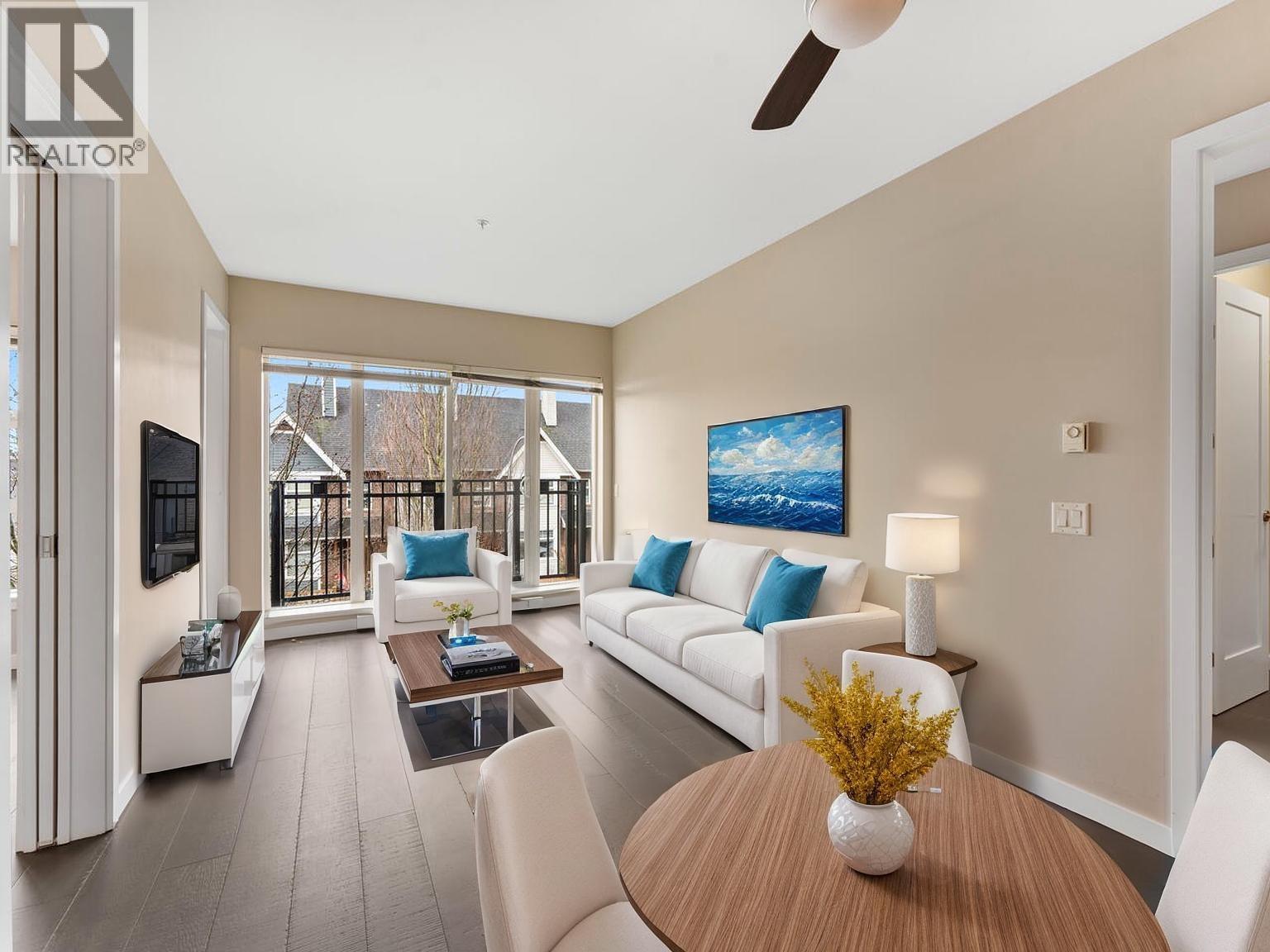 208 215 BROOKES STREET