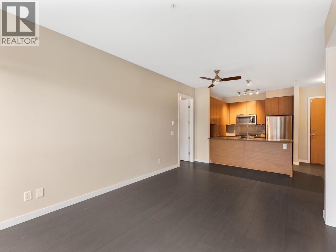 208 215 BROOKES STREET