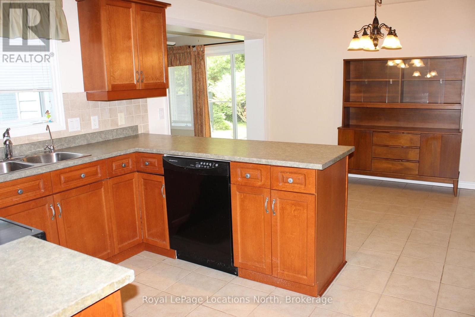 9 PENNSYLVANIA AVENUE