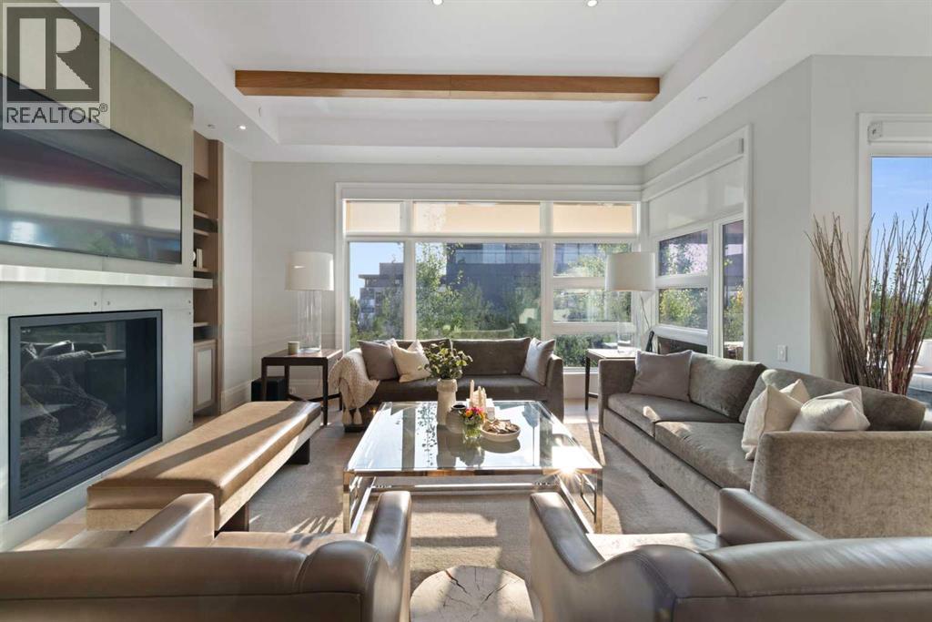 302, 3030 17 Street SW