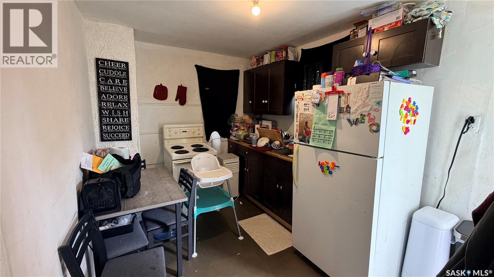 310 6th STREET E