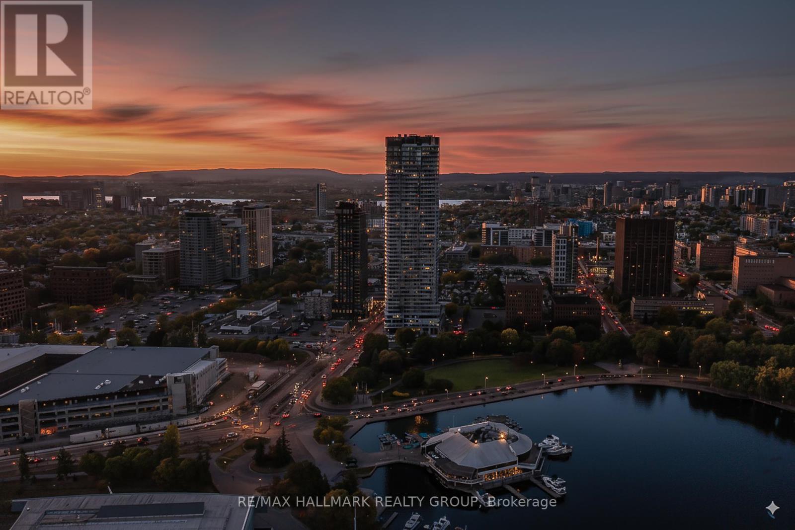 3407 - 805 CARLING AVENUE