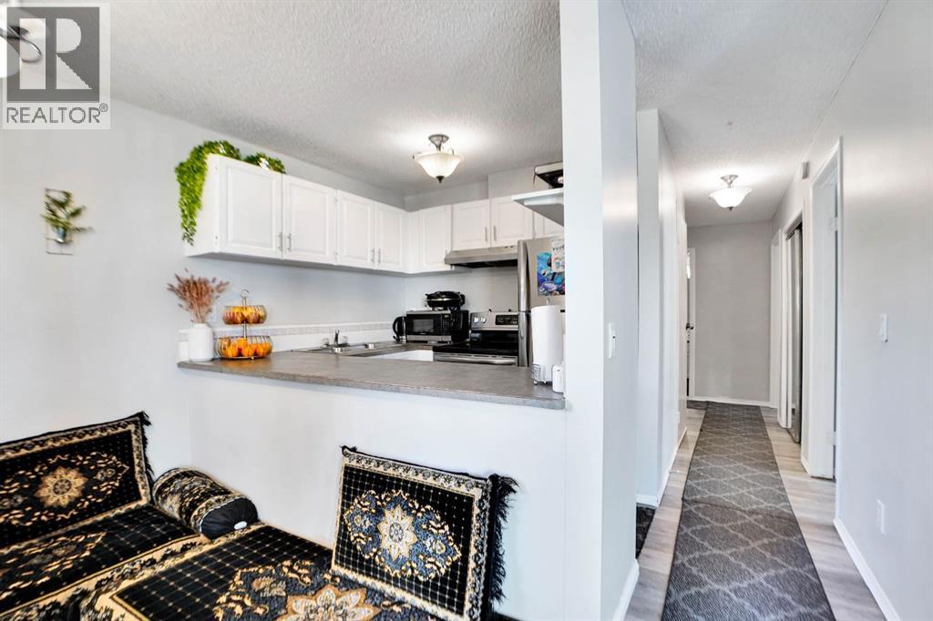 109, 110 20 Avenue NE