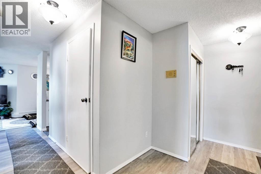 109, 110 20 Avenue NE