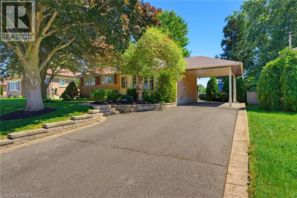 35 VARADI Avenue