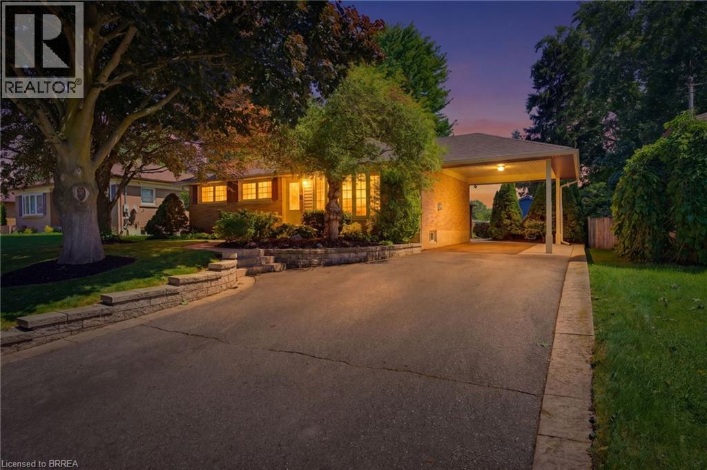35 VARADI Avenue
