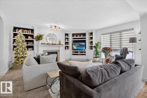 82 Highland Close Sherwood Park AB T8A6C5