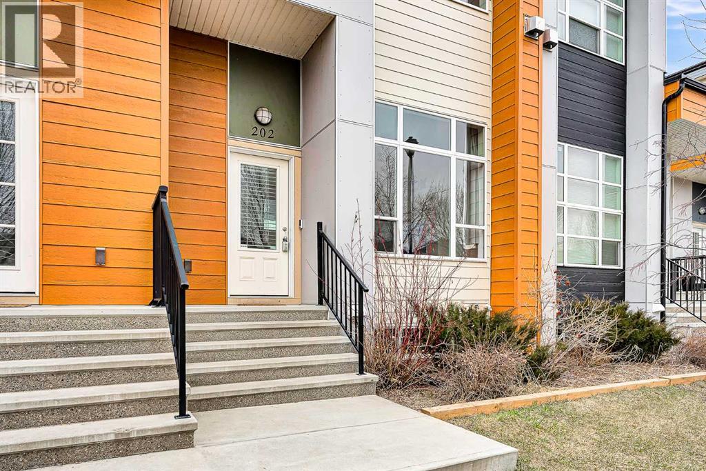 202, 1530 bayside Avenue SW