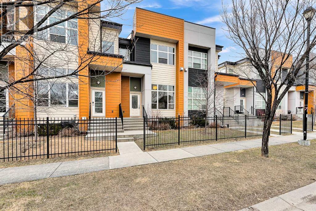 202, 1530 bayside Avenue SW