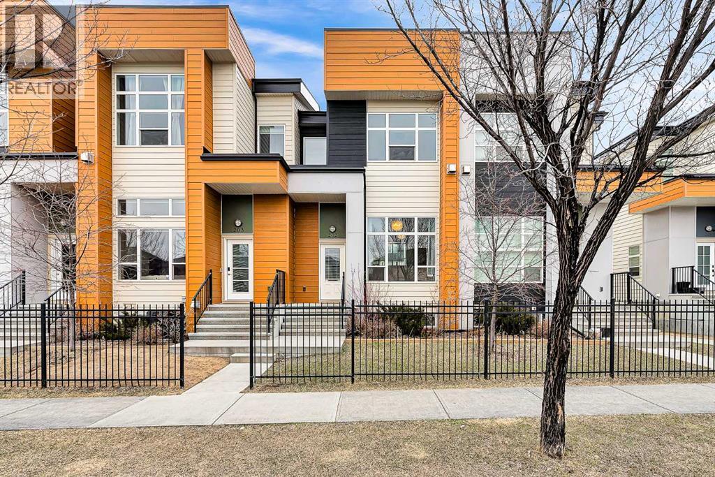 202, 1530 bayside Avenue SW