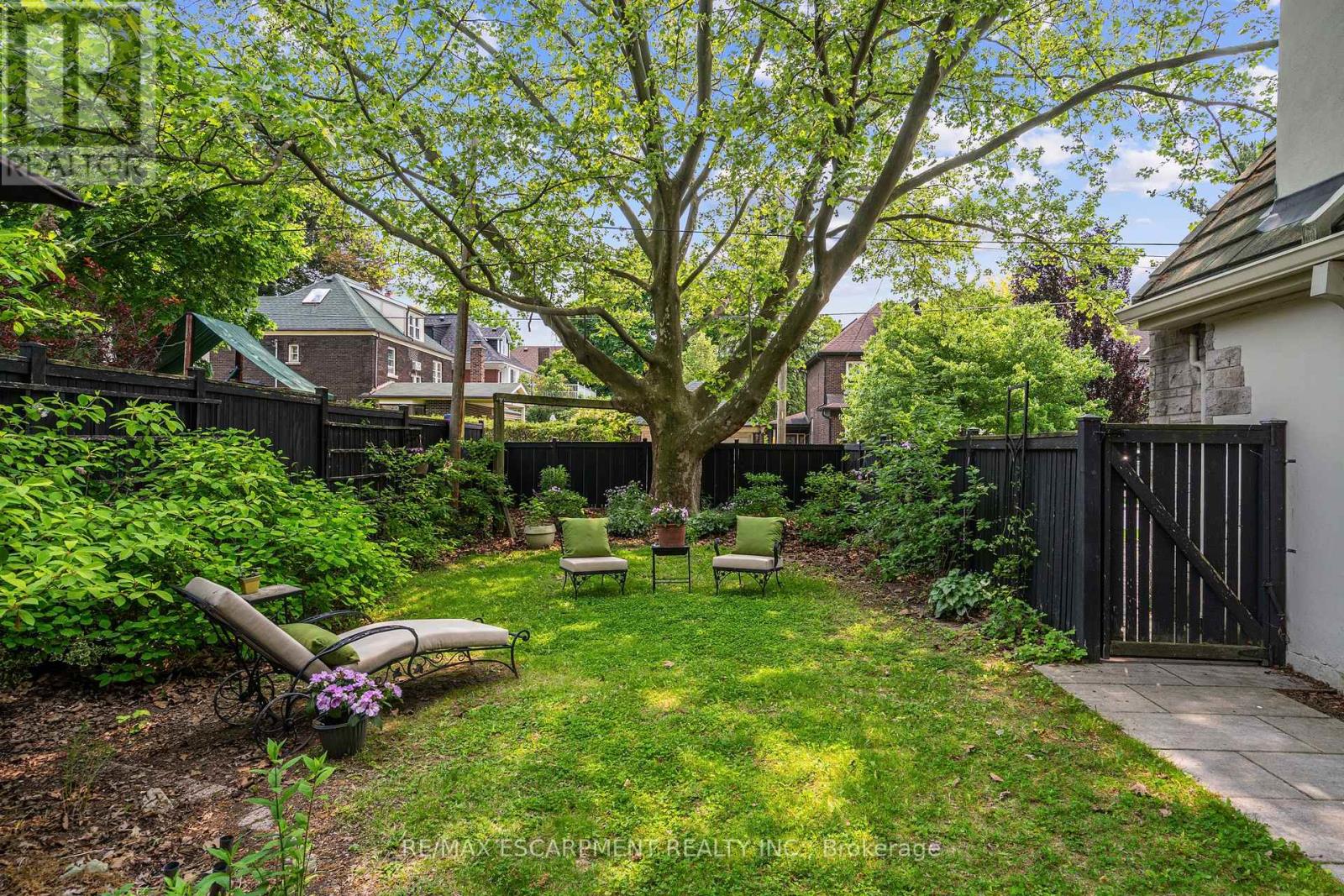 2 OAK KNOLL DRIVE