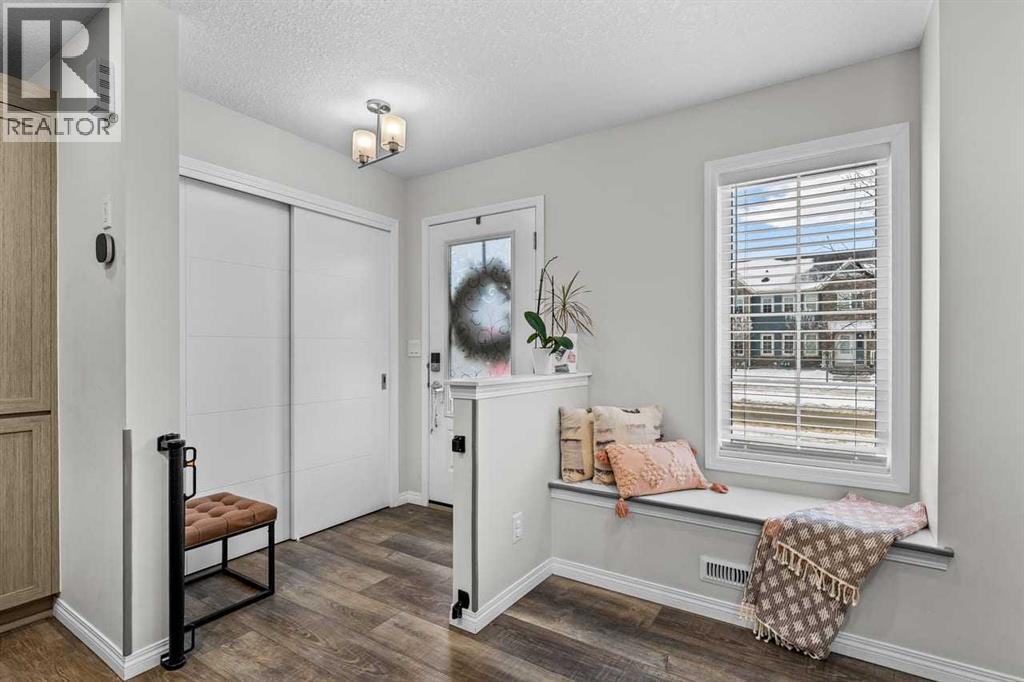 51 Yorkville Boulevard SW