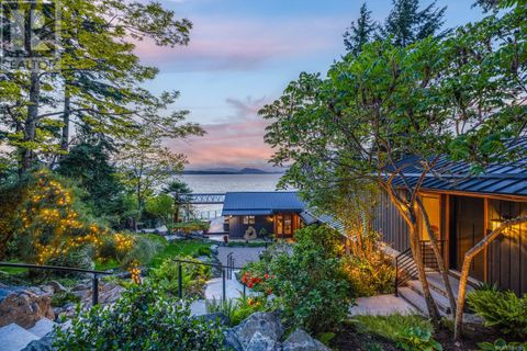 9576 Ardmore Dr North Saanich BC V8L5H3