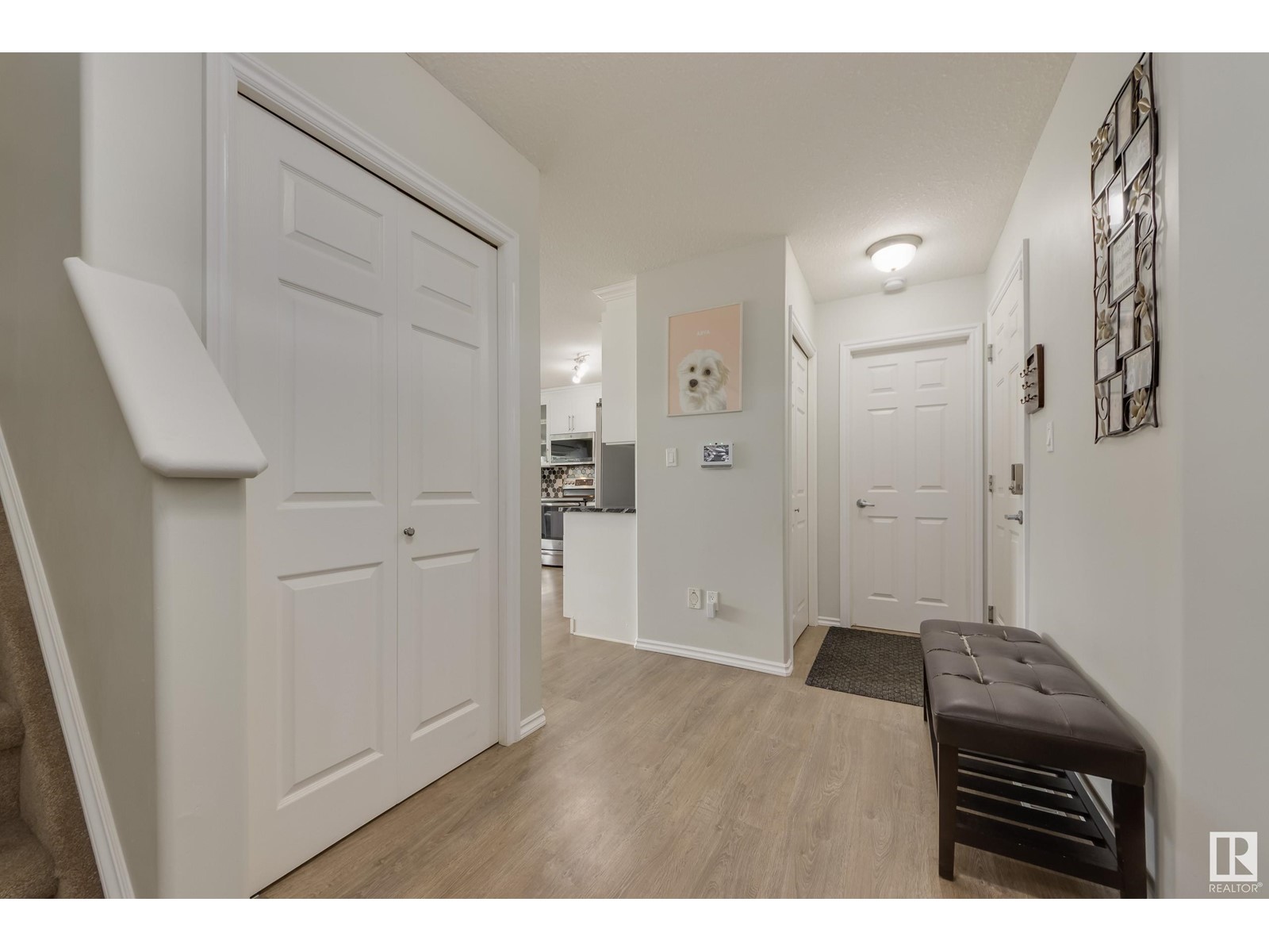 146 CASTLE DR NW