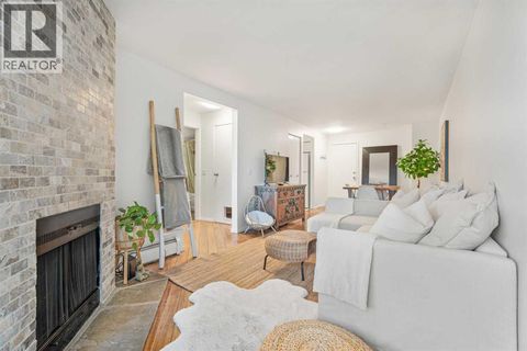 207, 2218 30 Street SW Calgary AB T3E2L8