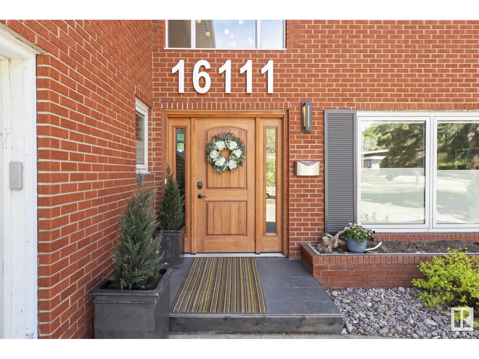 16111 PATRICIA DR NW