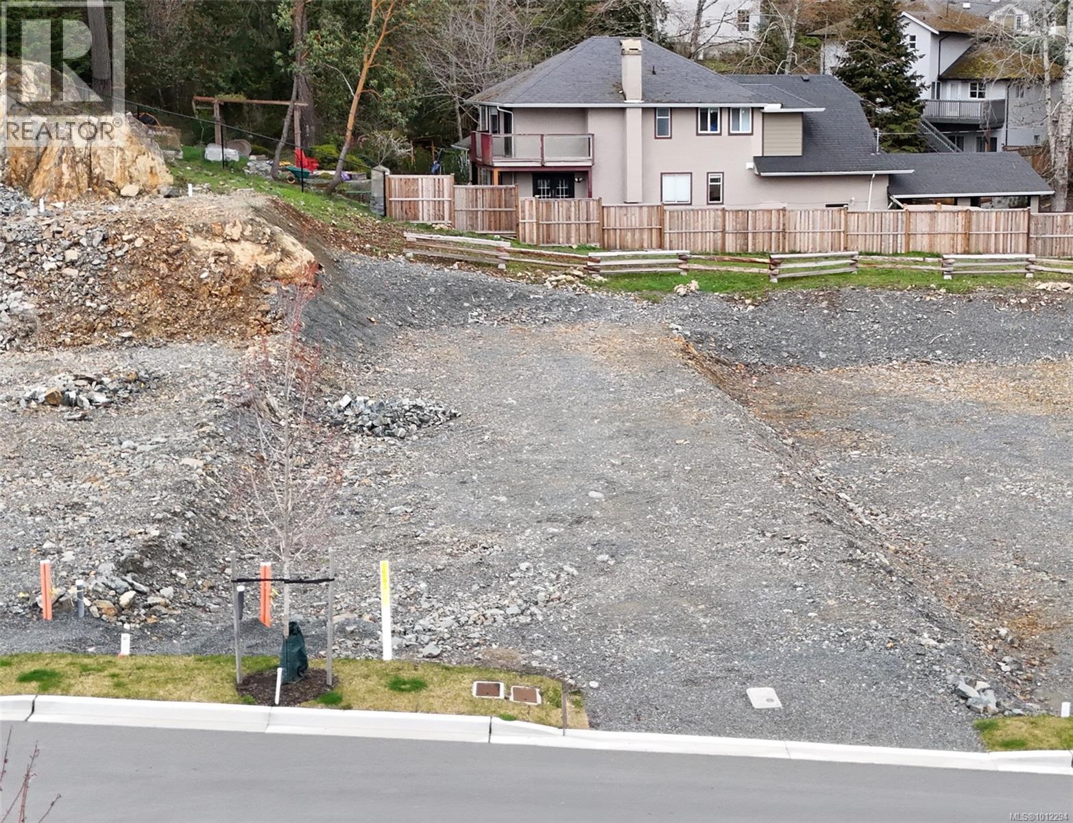 Lot 42 - 690 Madrona Ridge